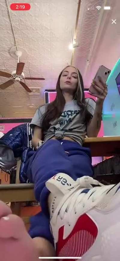 Found this on TikTok Live, couldn&rsquo;t look away 😳