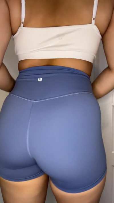 how&rsquo;s me in blue?