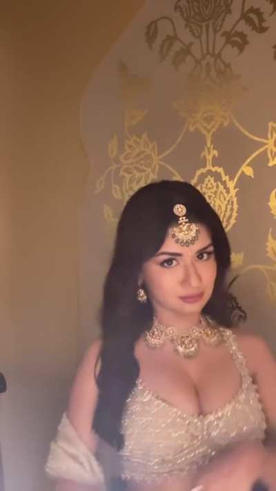 Avneet Kaur 