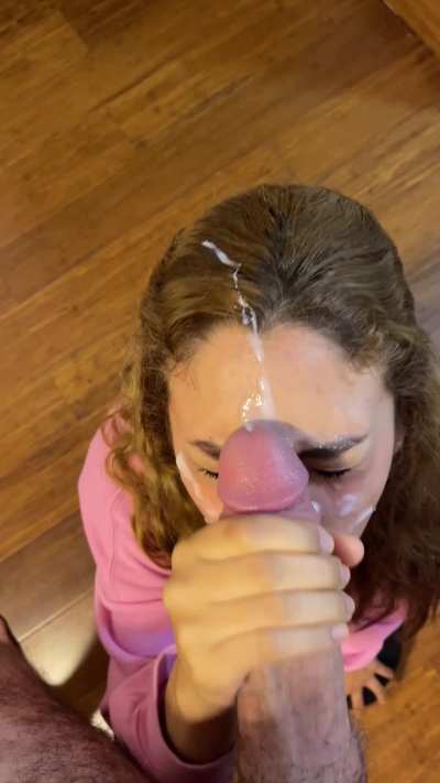 Genuinely nothing on earth I enjoy more than watching this beauty get cum on her face