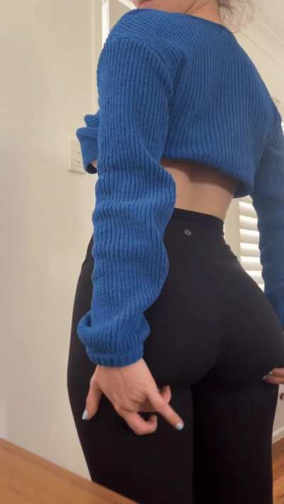 I want you to slap it for some extra jiggle