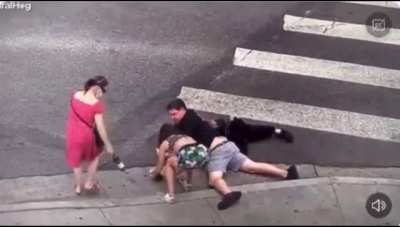 Robber punches old man sitting alone in Hollywood cafe and steals his wallet. Bystander chases him and delivers quick karma.