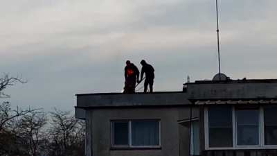 Și la voi se p&acirc;rlește tradițional blocul c&acirc;nd se apropie sărbătorile?