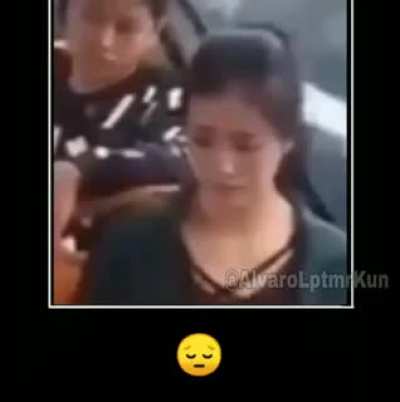 😔