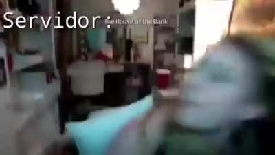 Discord be like