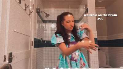 Singing Waitress