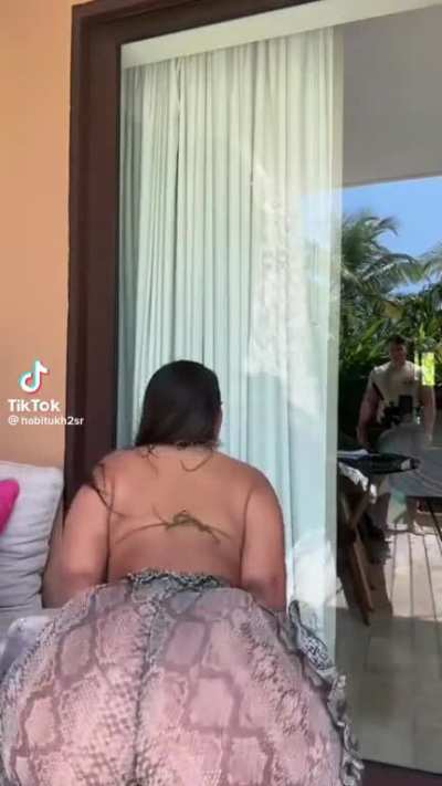 Work that ass mami
