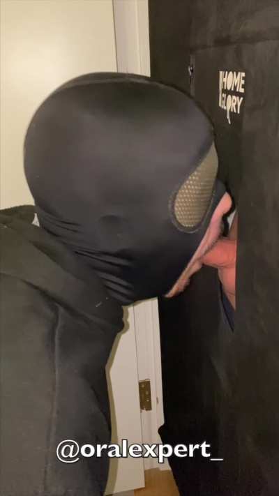 He tried to hold it by backing out and I tried to slow down by taking a break but he ended up cumming massively anyway 