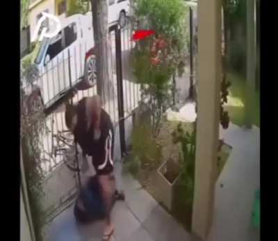 Evden bisiklet çalan KGB üyesinin görüntüsü