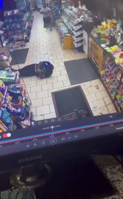 dude homie bogus 🤦🏾‍♂️gon take da pipe and run off