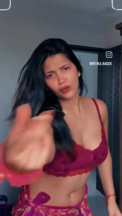 Ritika Bagade कसे हलताय<wbr>त 😍