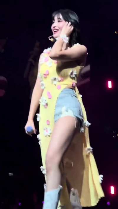 230907 Momo