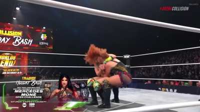 Isla Down pinned Jamie Hayter