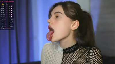 Anyone know her name ?