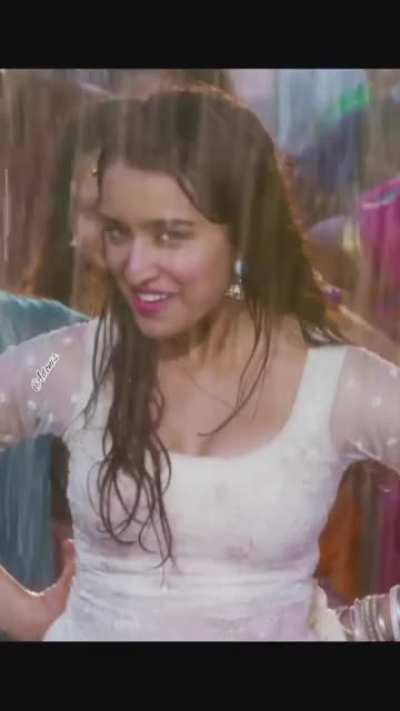 Wet boobs💦💦😍😍