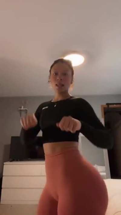 dance vid