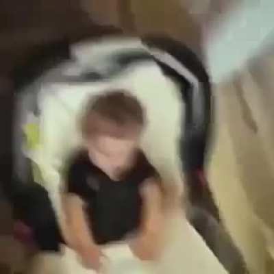 🏚