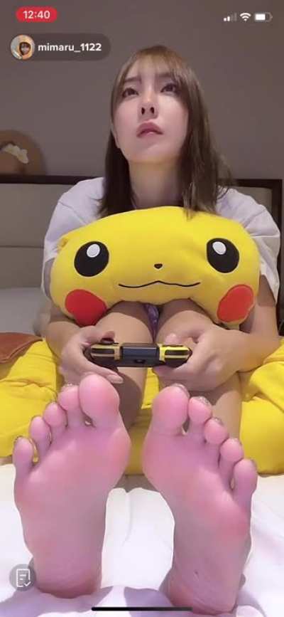 Cute asian soles (@mimaru_1122 live right now)