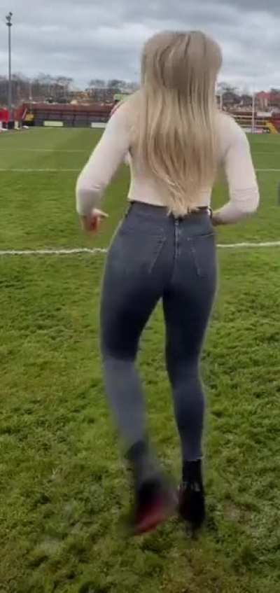 TikTok dance
