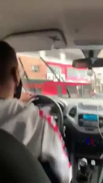 Uber driver chasing phone thief