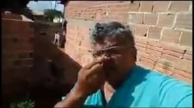 '-'