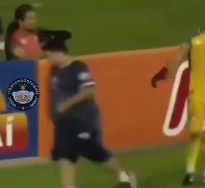 E o abuso desse gandula?
