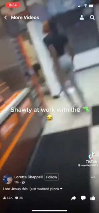 first time a cashier pulls a gun on a karen?