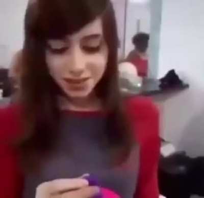 😔