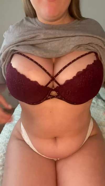 Still kinda insecure about my chubby tummy&hellip; would you still fuck me?