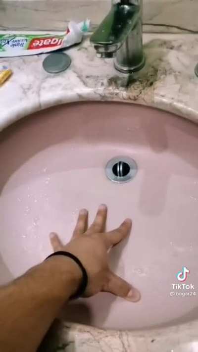 NOoOOoOOo SAL DE AH&Iacute; JAJAJAJAJ