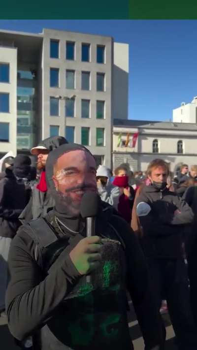 &ldquo;Free, Free Palestine!&rdquo; - Students gathered in Brussels on Saturday, raising the Palestinian flag and chanting in solidarity with the Palestinian people.