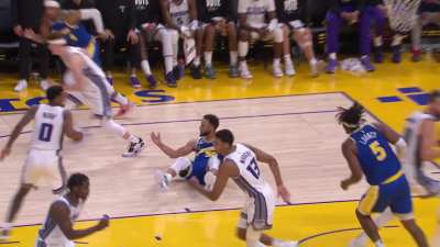 [Highlight] Steph Curry gets a tech for being rude to Canada's own Matthew Kallio after not getting a foul called for the pump fake and jumping into the defender