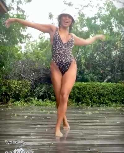 Her Royal Wetness