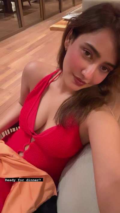 Neha sharma so pretty woman 😍&hearts;️✨️