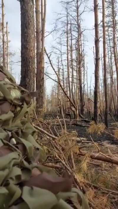A soldier of the International Legion trolls russians by playing the American anthem