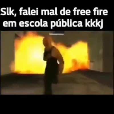 Eles t&atilde;o me ca&ccedil;ando at&eacute; agora