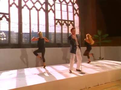 Rick Astley in 4k (NOT A RICK ROLL)