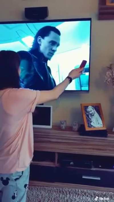 Look, Loki!