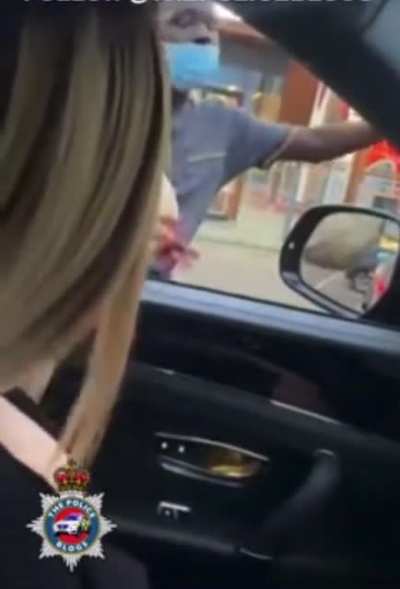 McDonald&rsquo;s worker vs Customers