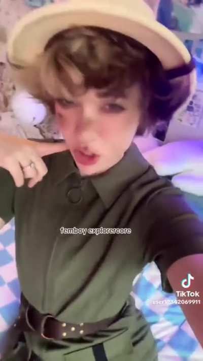 Femboy Explorercore 