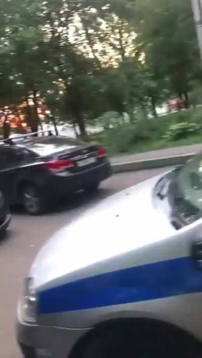 Дзынь
