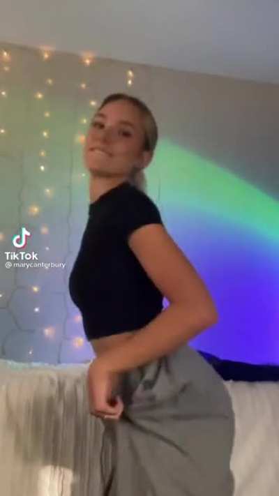 marycanterburyNSFW - Video #2662
