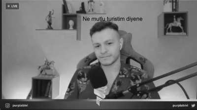 Turist g&ouml;r&uuml;nce olur gibi