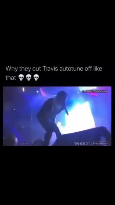 DJ cuts Travis Scott&rsquo;s auto tune mid show