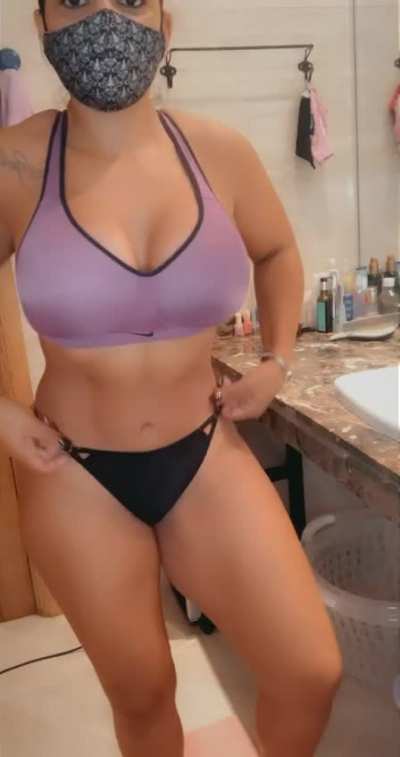 Would you fuck my mom booty or my mom boobs ? f40