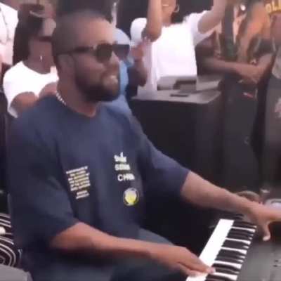 Kanye mit guter Musi