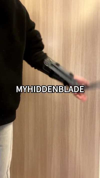 Assassin&rsquo;s Creed 3 hidden blade