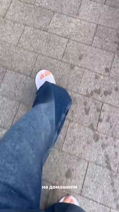 Updoot this video if you're into Kris's feet
