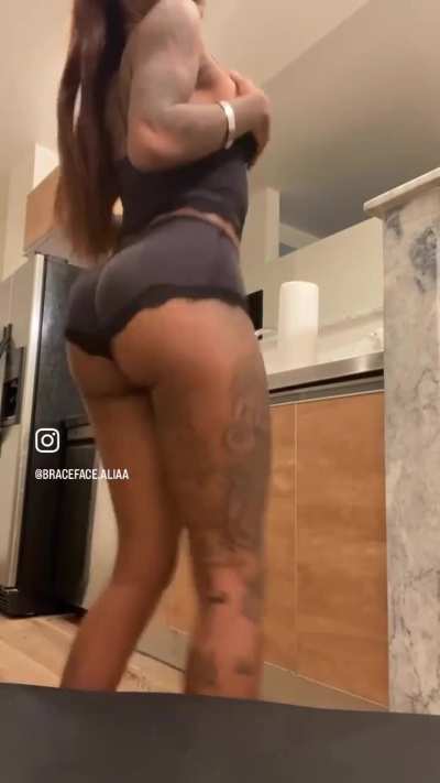 😍😵&zwj;💫