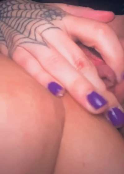 I know you can&rsquo;t resist goth pussy